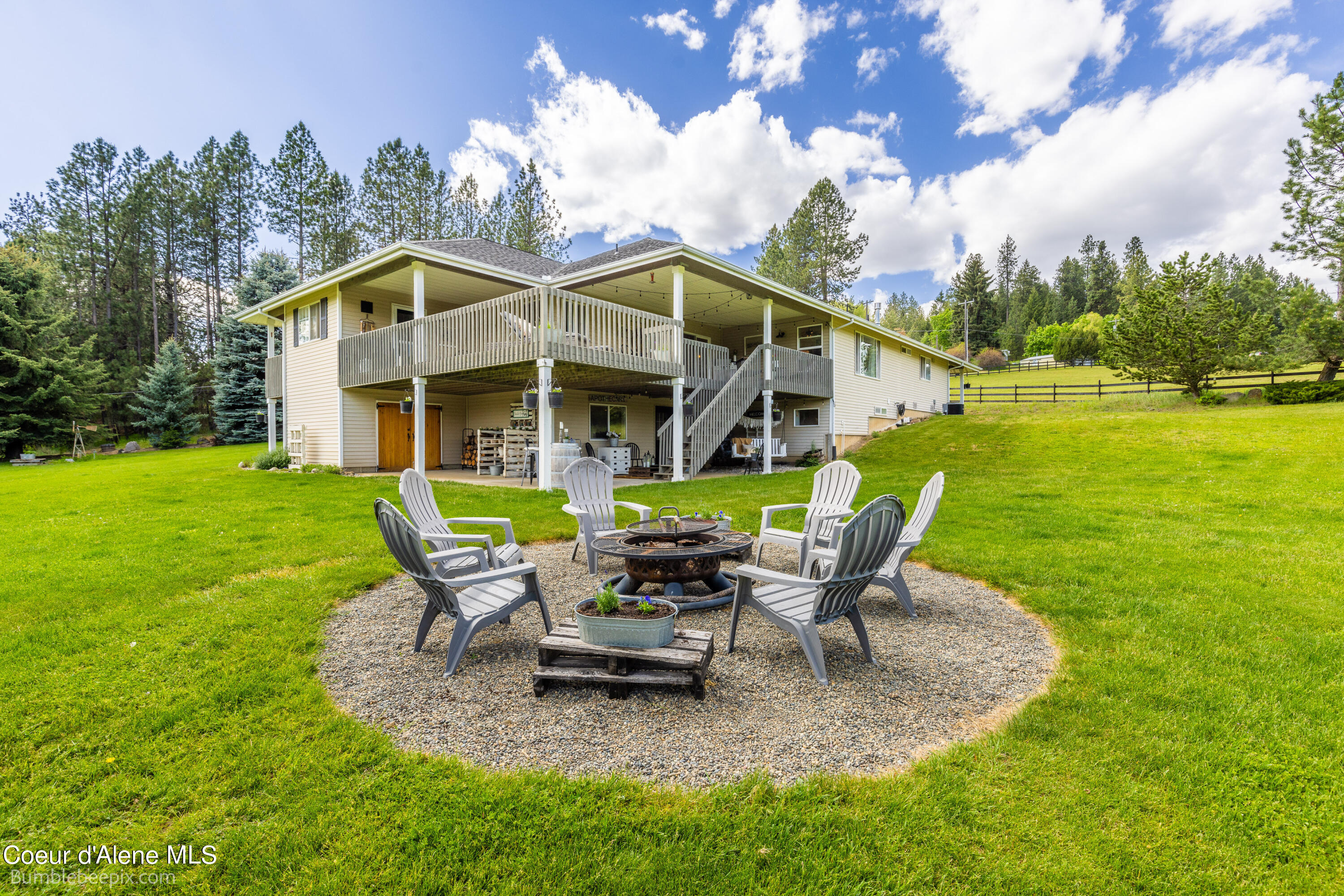 1674 N ELTON LN, Coeur d'Alene