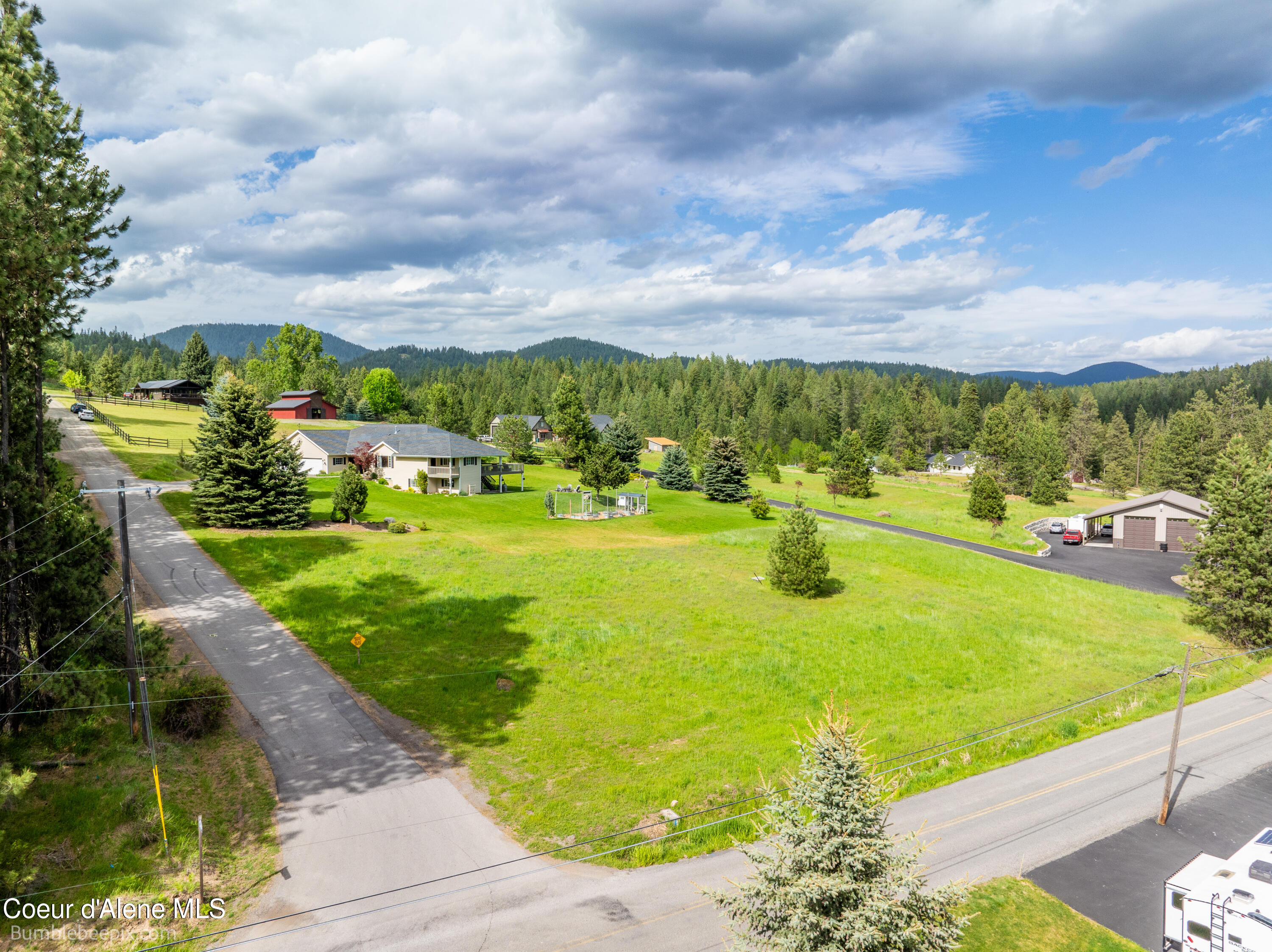 1674 N ELTON LN, Coeur d'Alene