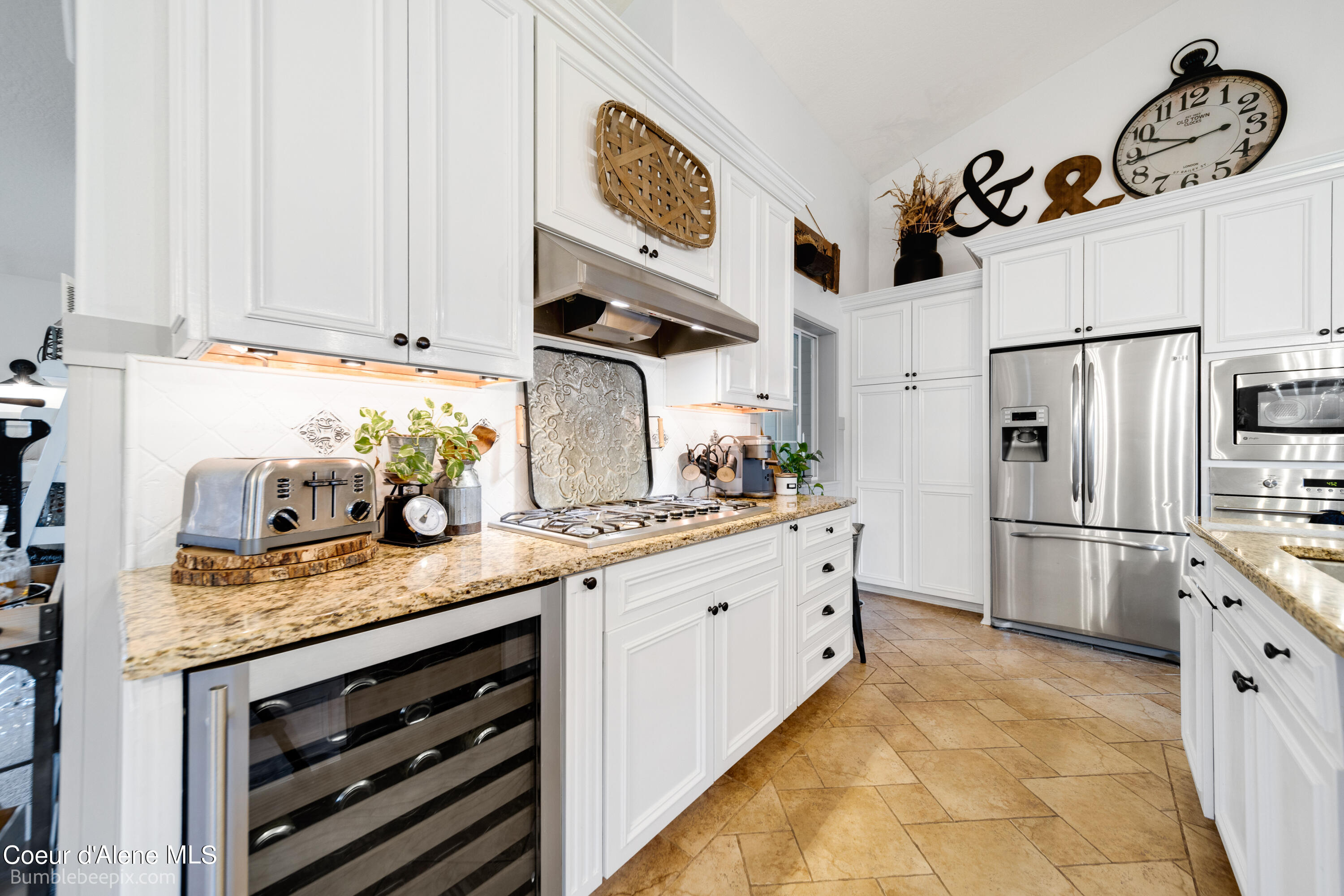 1674 N ELTON LN, Coeur d'Alene