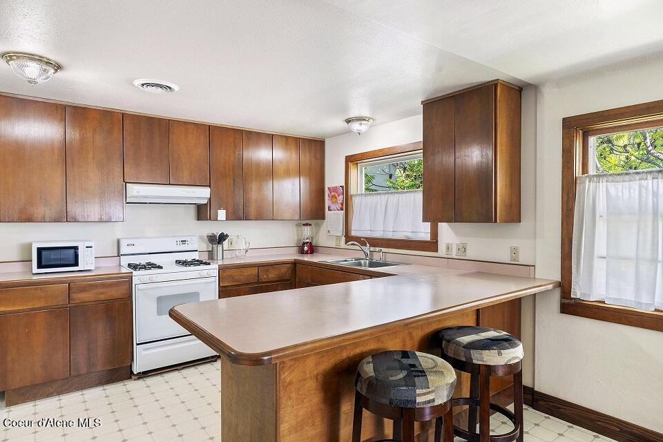 723 N BOYER AVE