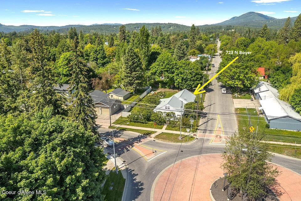 723 N BOYER AVE