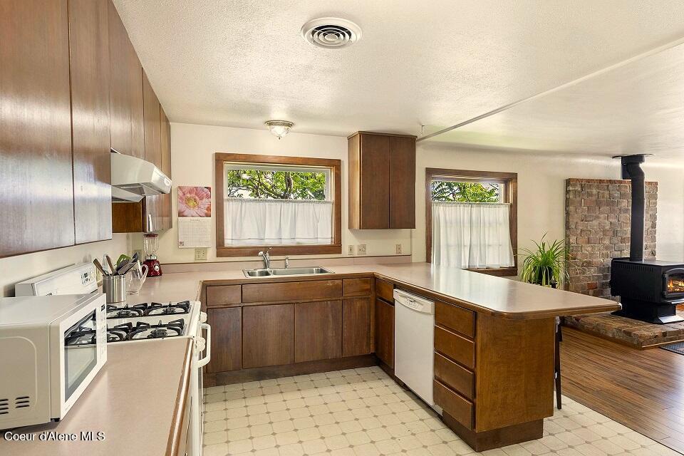 723 N BOYER AVE