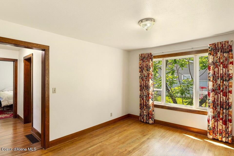 723 N BOYER AVE