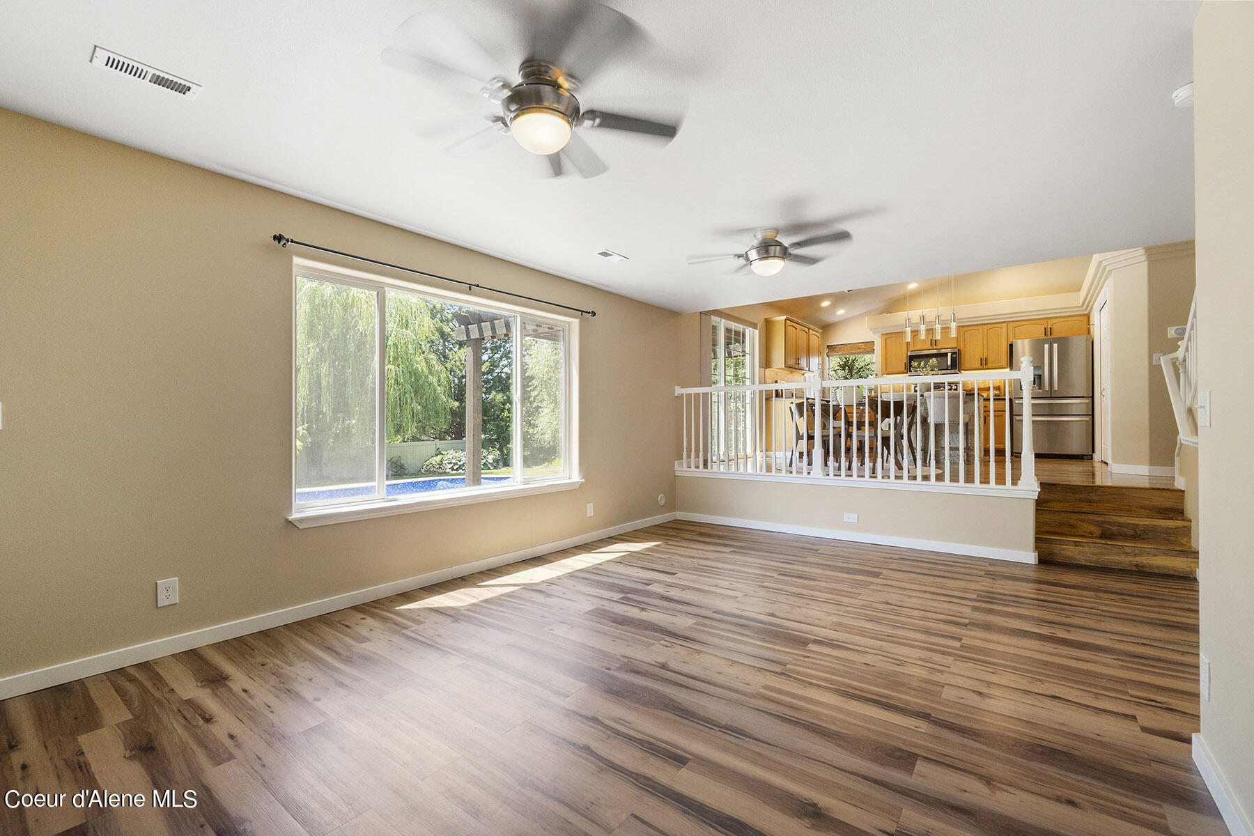 1486 W YAQUINA DR