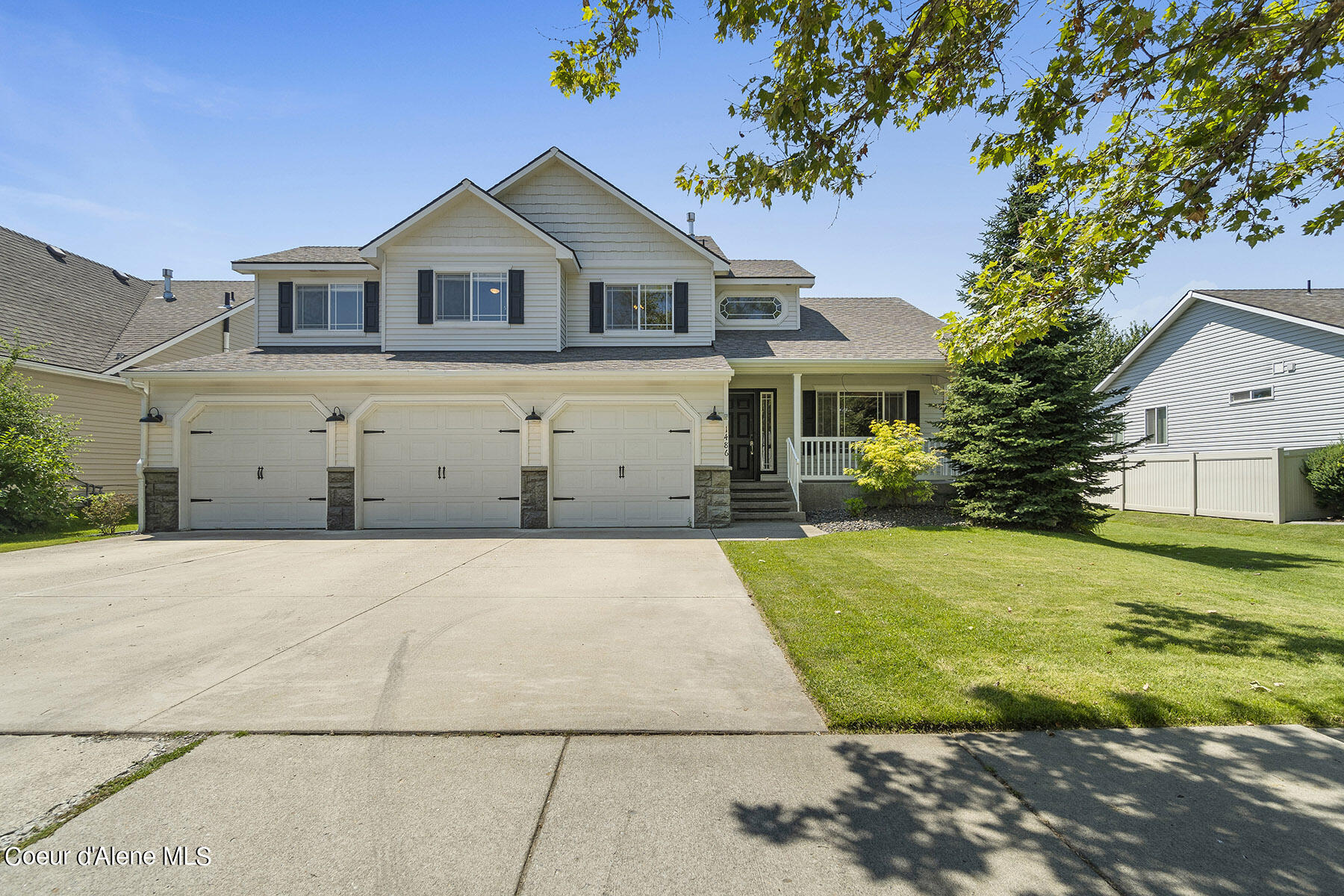 1486 W YAQUINA DR