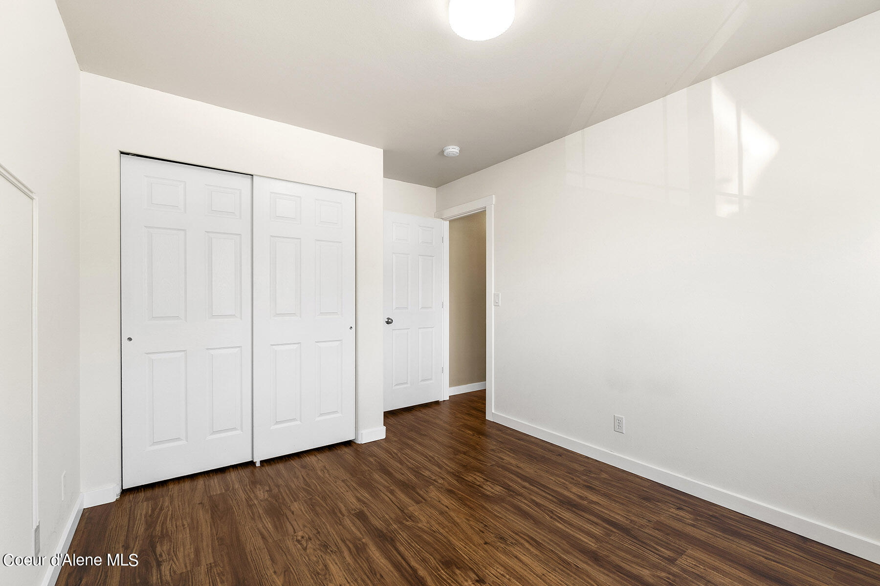 1486 W YAQUINA DR