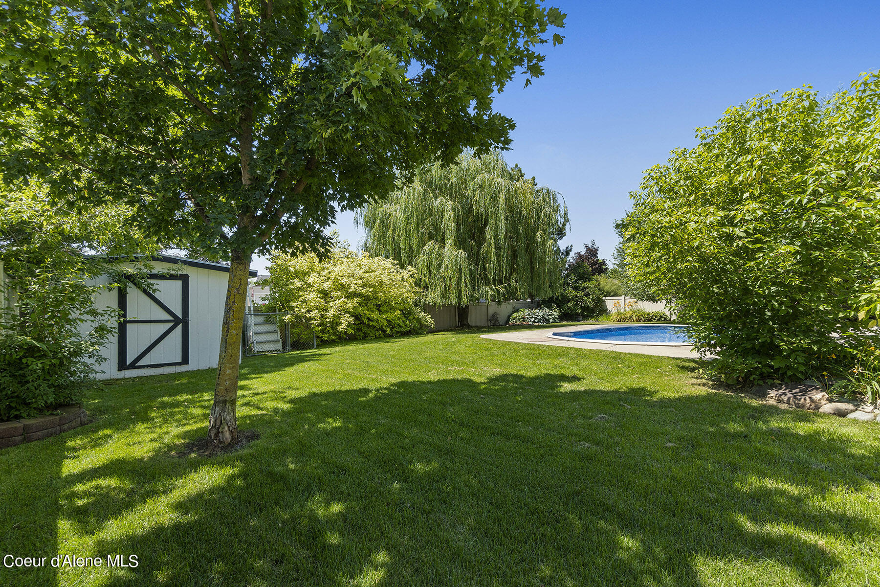 1486 W YAQUINA DR