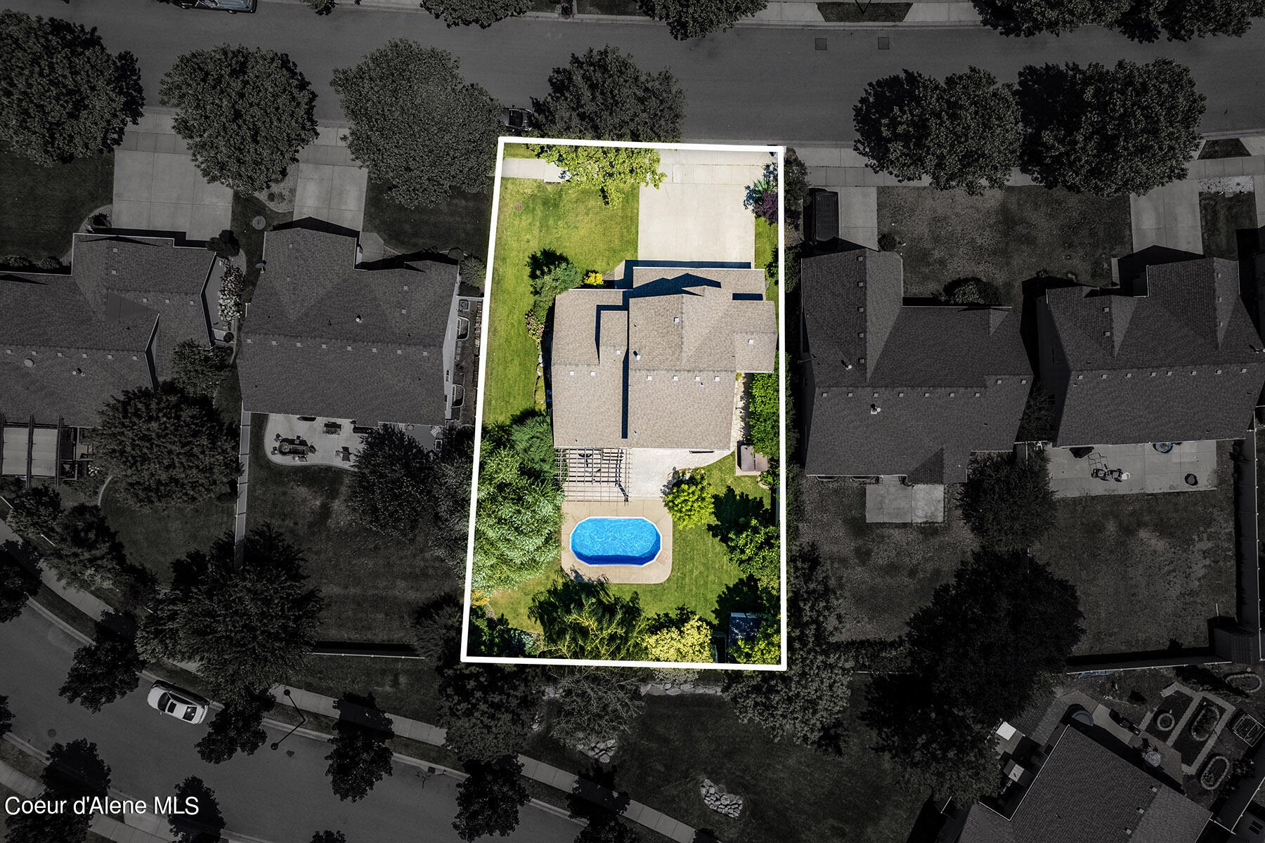 1486 W YAQUINA DR