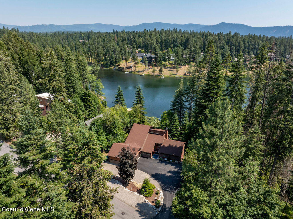 11882 N AVONDALE LOOP