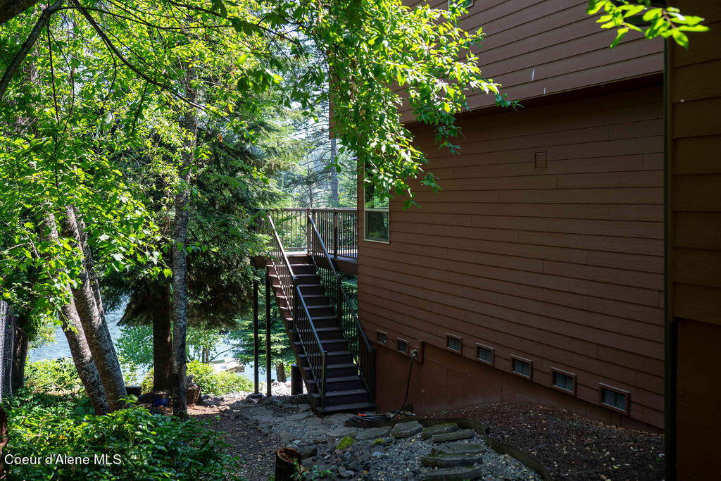 11882 N AVONDALE LOOP