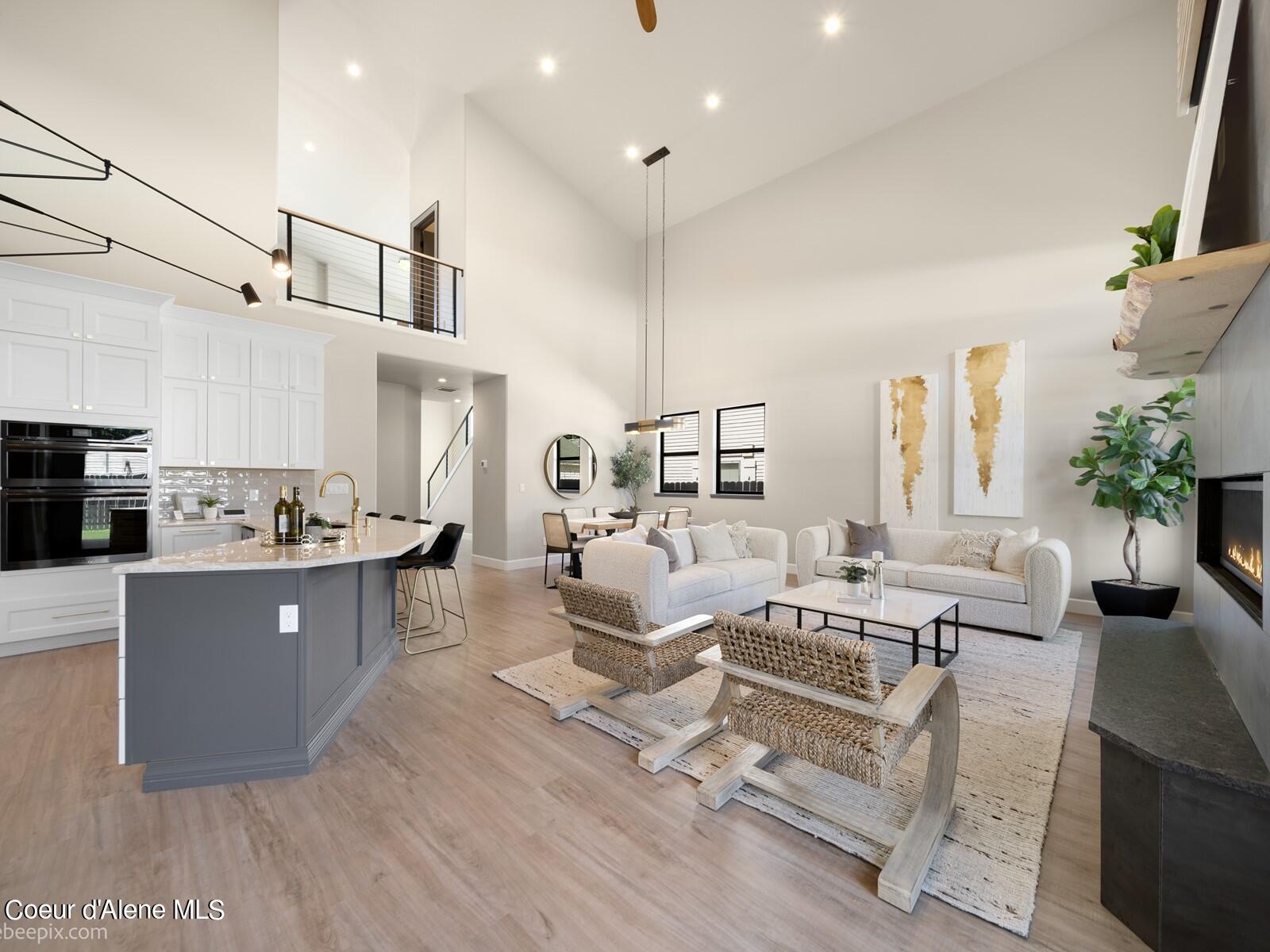 1313 E LAKESIDE AVE, Coeur d'Alene