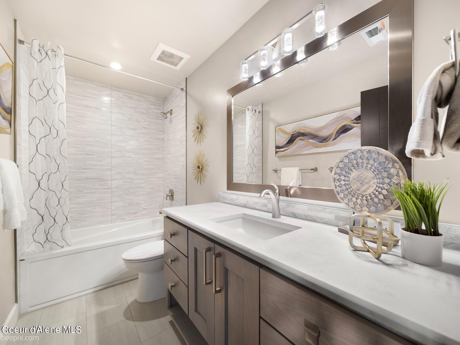 1313 E LAKESIDE AVE, Coeur d'Alene