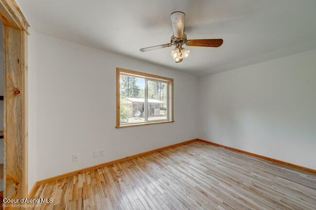 3003 E Carver Lane