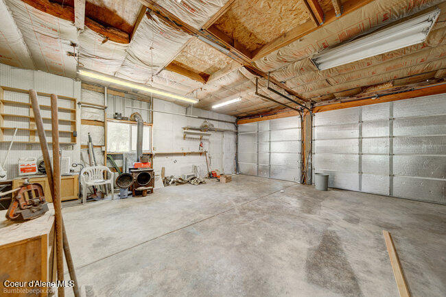 3003 E Carver Lane