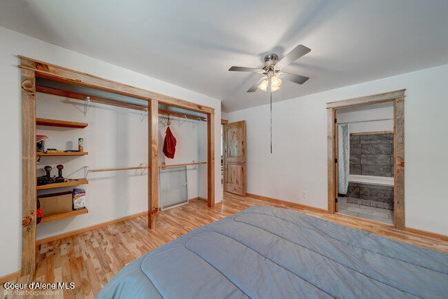 3003 E Carver Lane