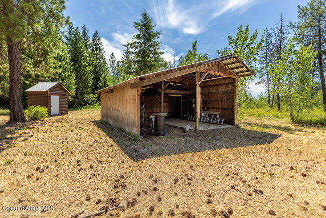 3003 E Carver Lane