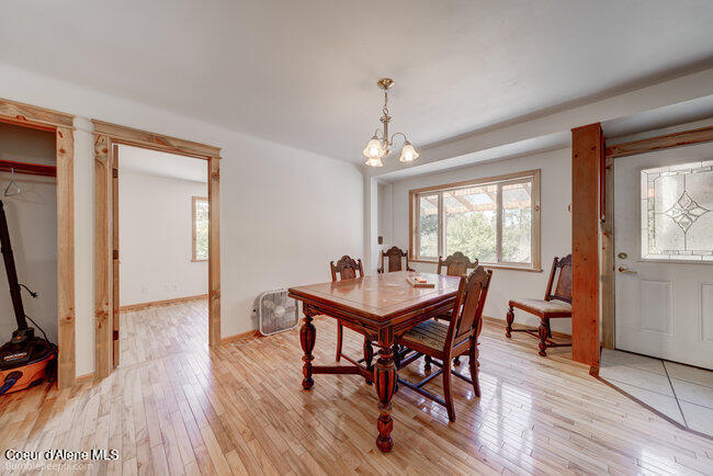 3003 E Carver Lane
