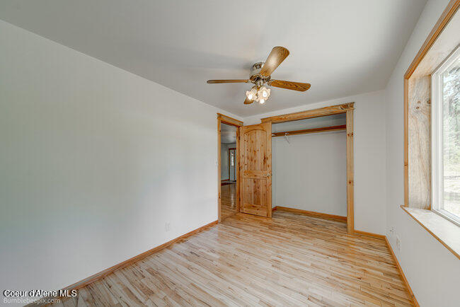 3003 E Carver Lane