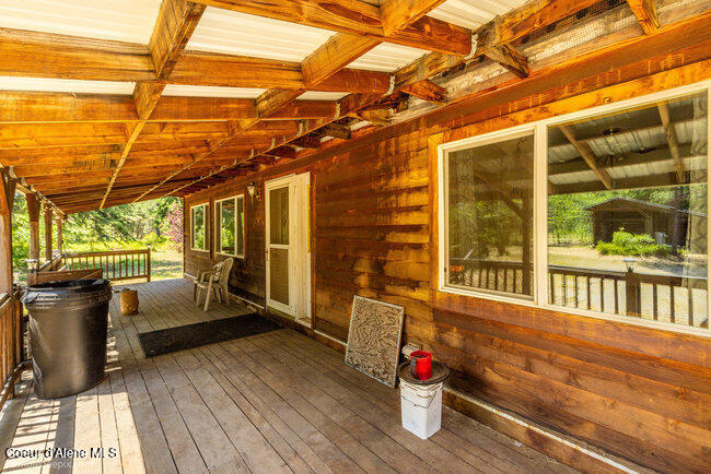 3003 E Carver Lane