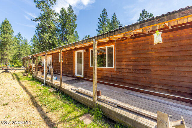 3003 E Carver Lane