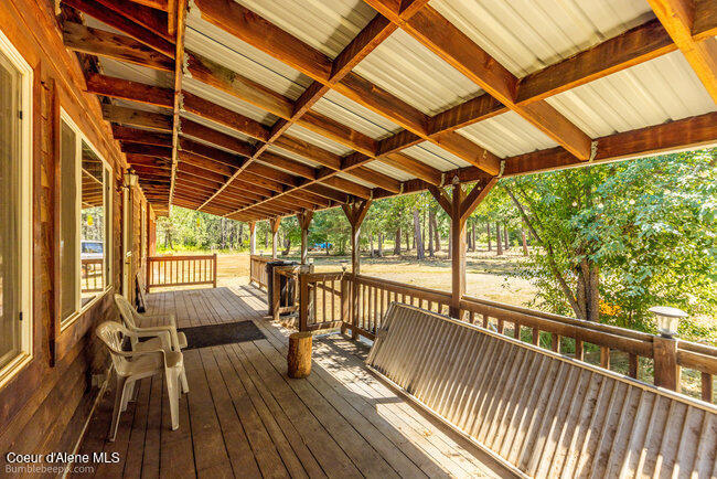 3003 E Carver Lane