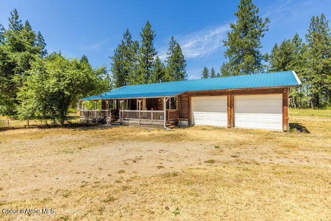 3003 E Carver Lane
