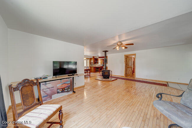 3003 E Carver Lane