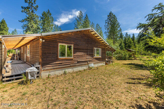 3003 E Carver Lane