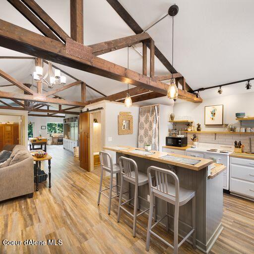 142 Maria Pia Ln