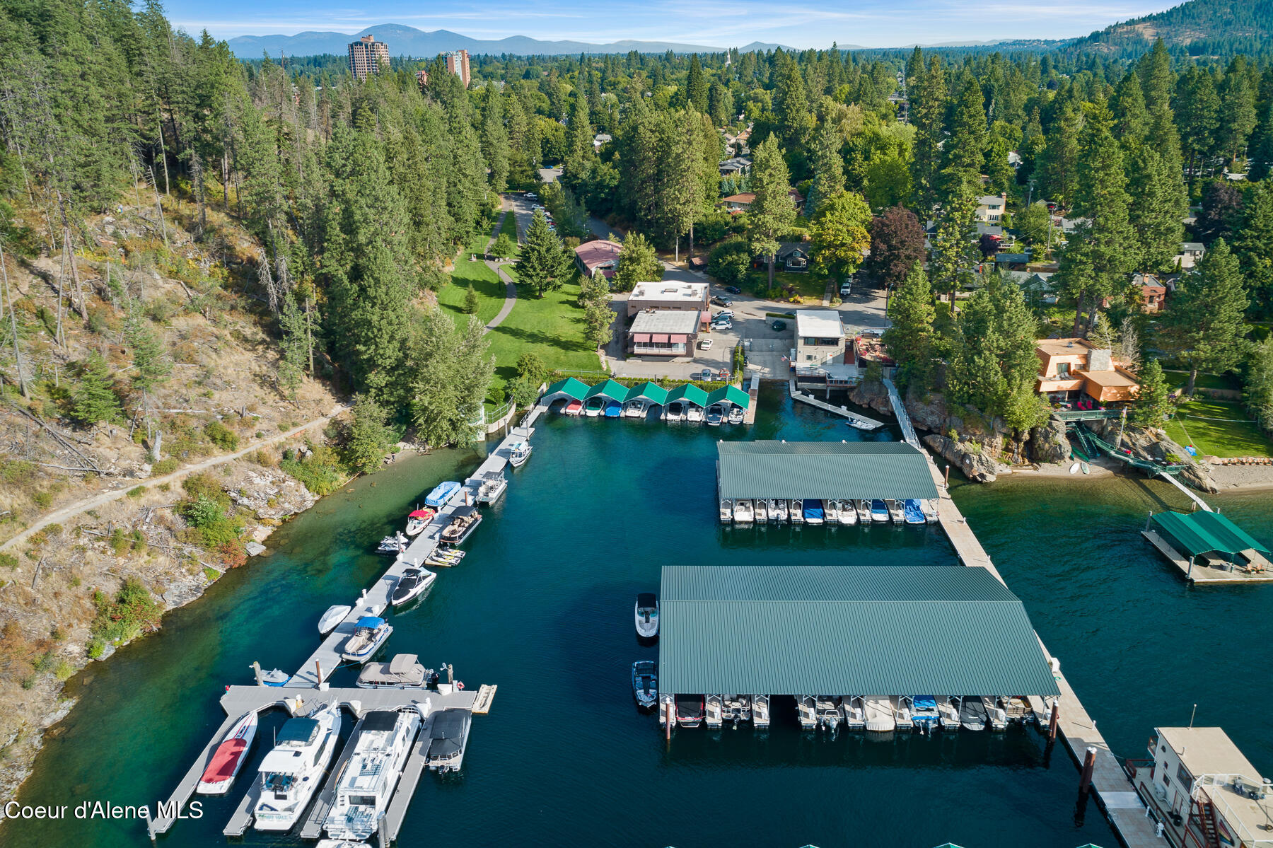1100 E LAKESHORE DR #B3, Coeur d'Alene