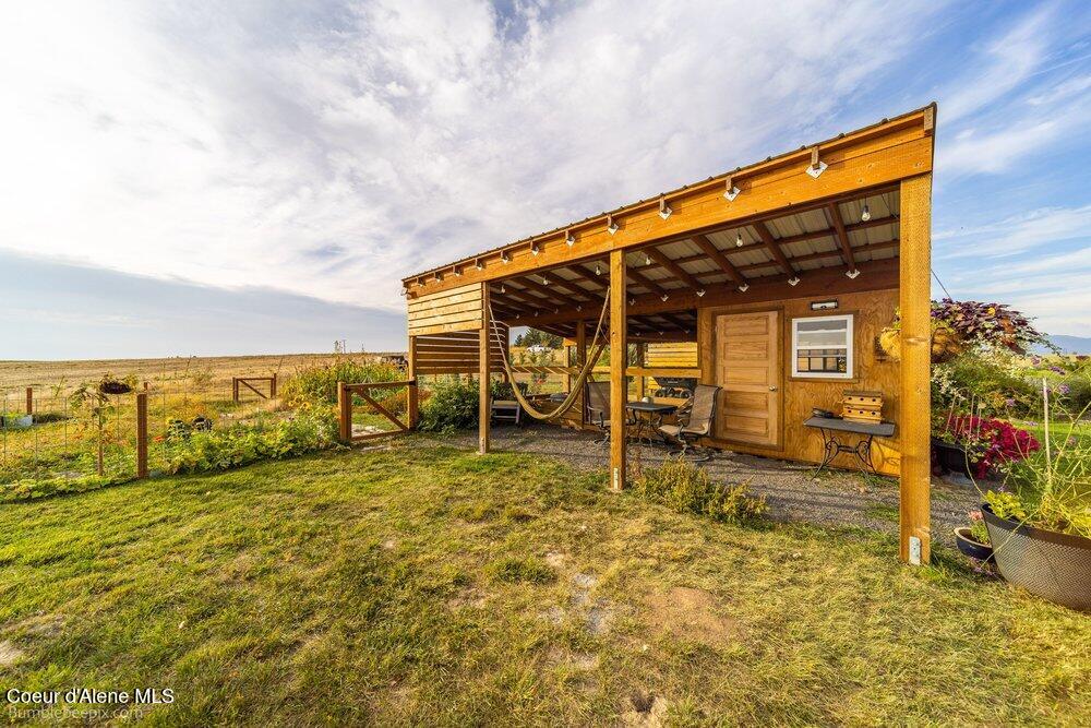 22810 E -Idaho Rd