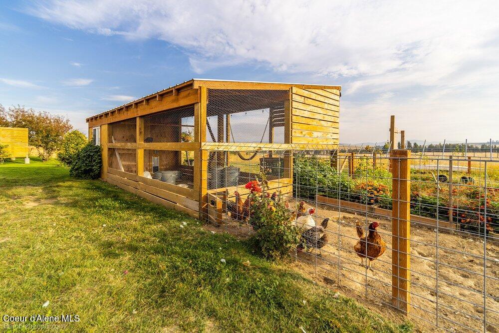 22810 E -Idaho Rd