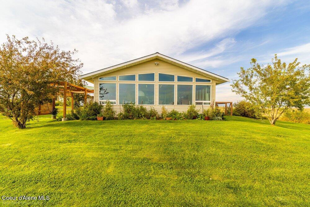 22810 E -Idaho Rd