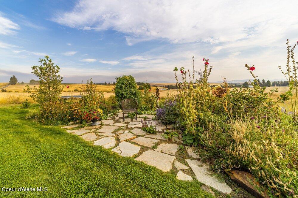 22810 E -Idaho Rd