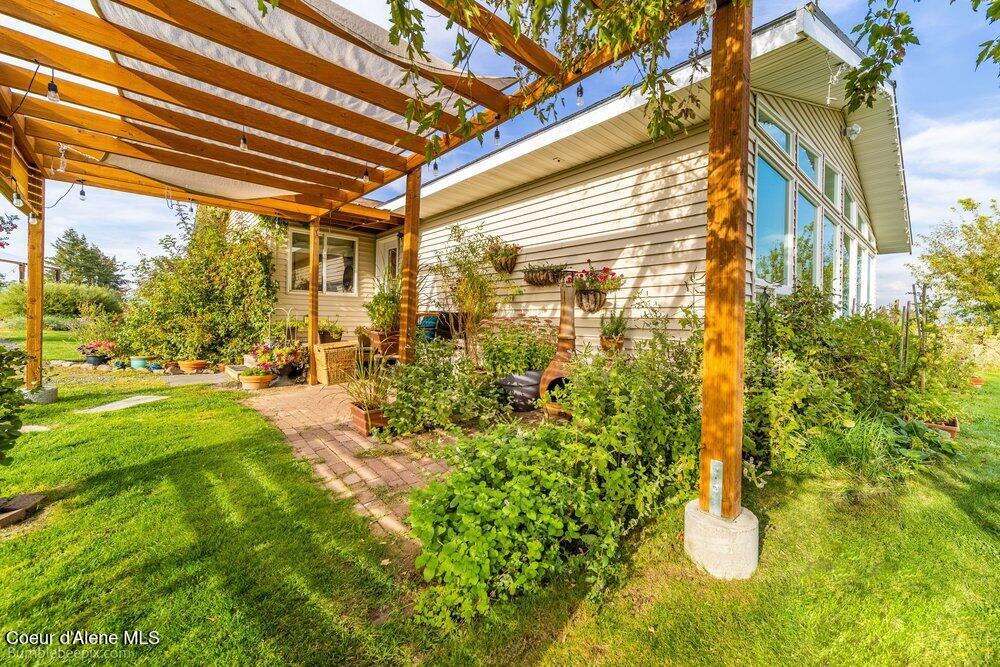 22810 E -Idaho Rd