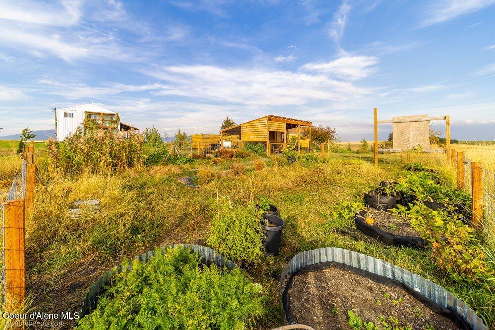 22810 E -Idaho Rd