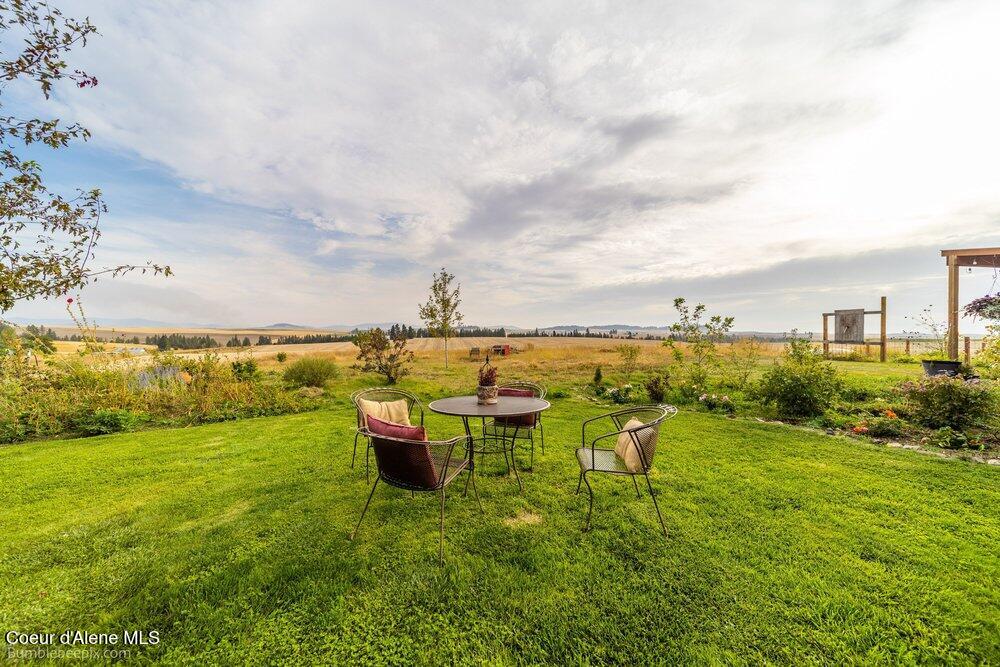 22810 E -Idaho Rd