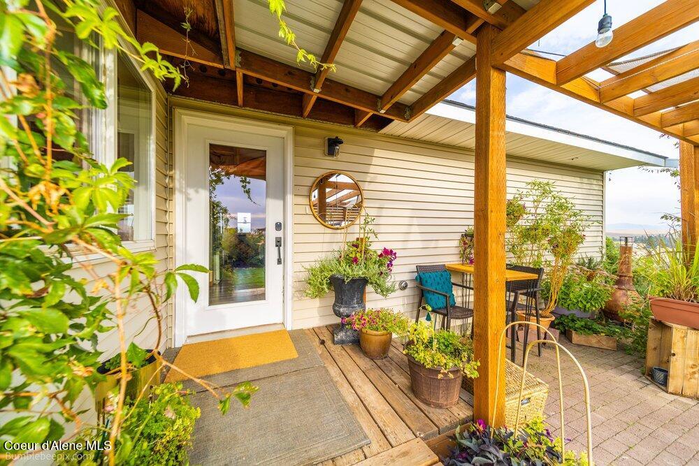22810 E -Idaho Rd