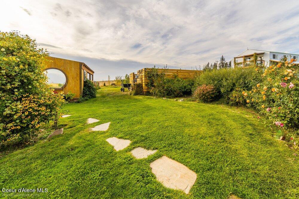 22810 E -Idaho Rd