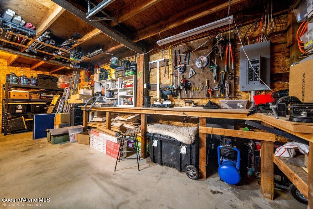 22810 E -Idaho Rd