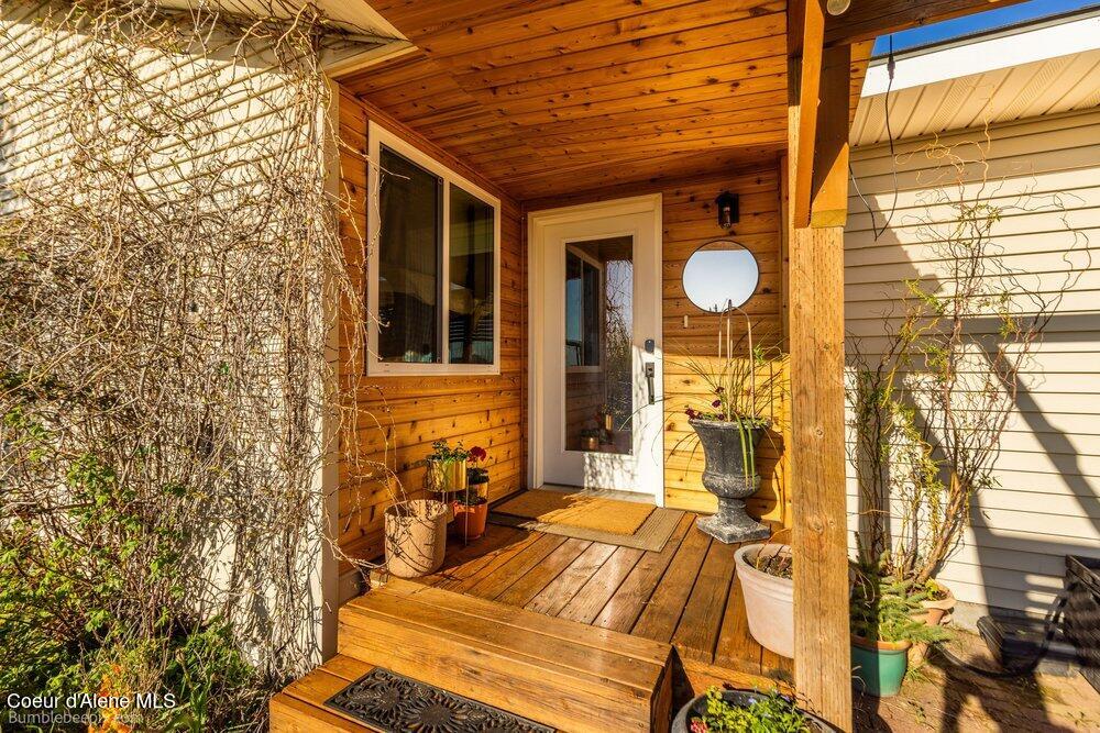 22810 E -Idaho Rd