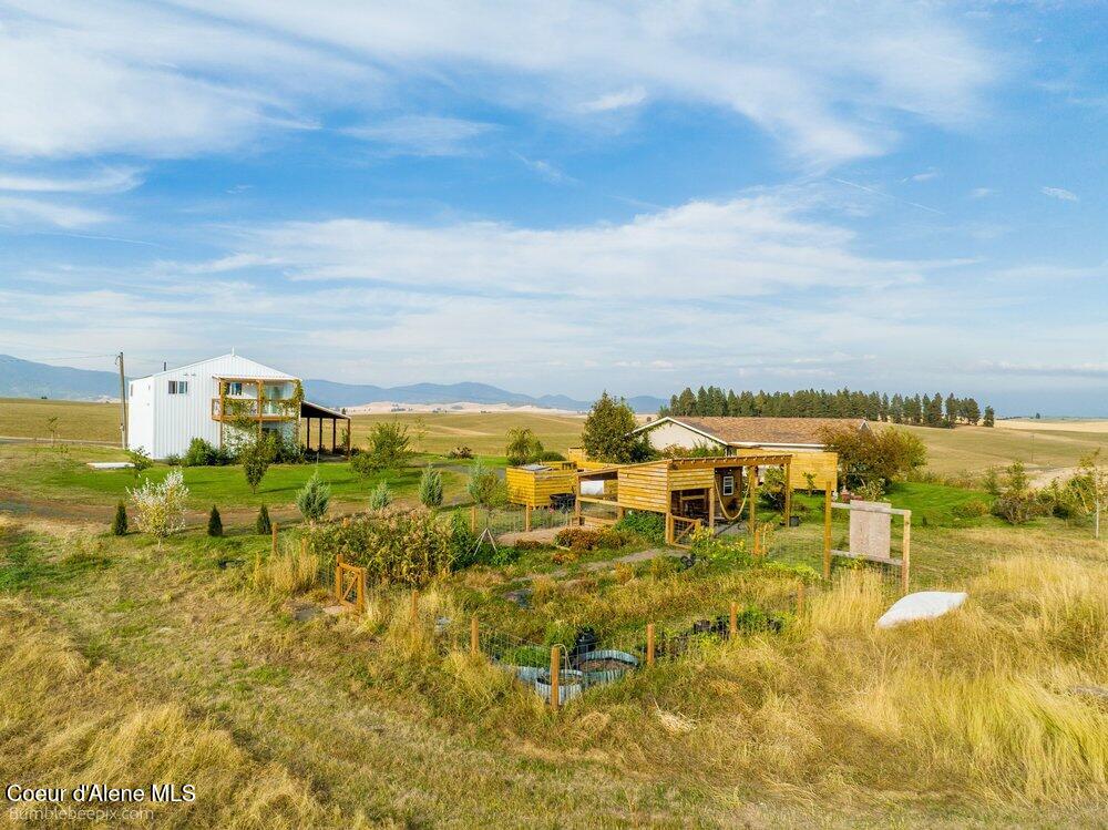 22810 E -Idaho Rd