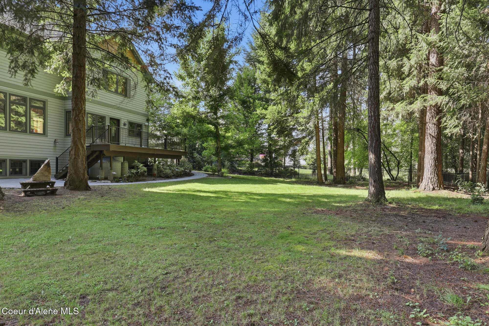 9622 N Country Club DR