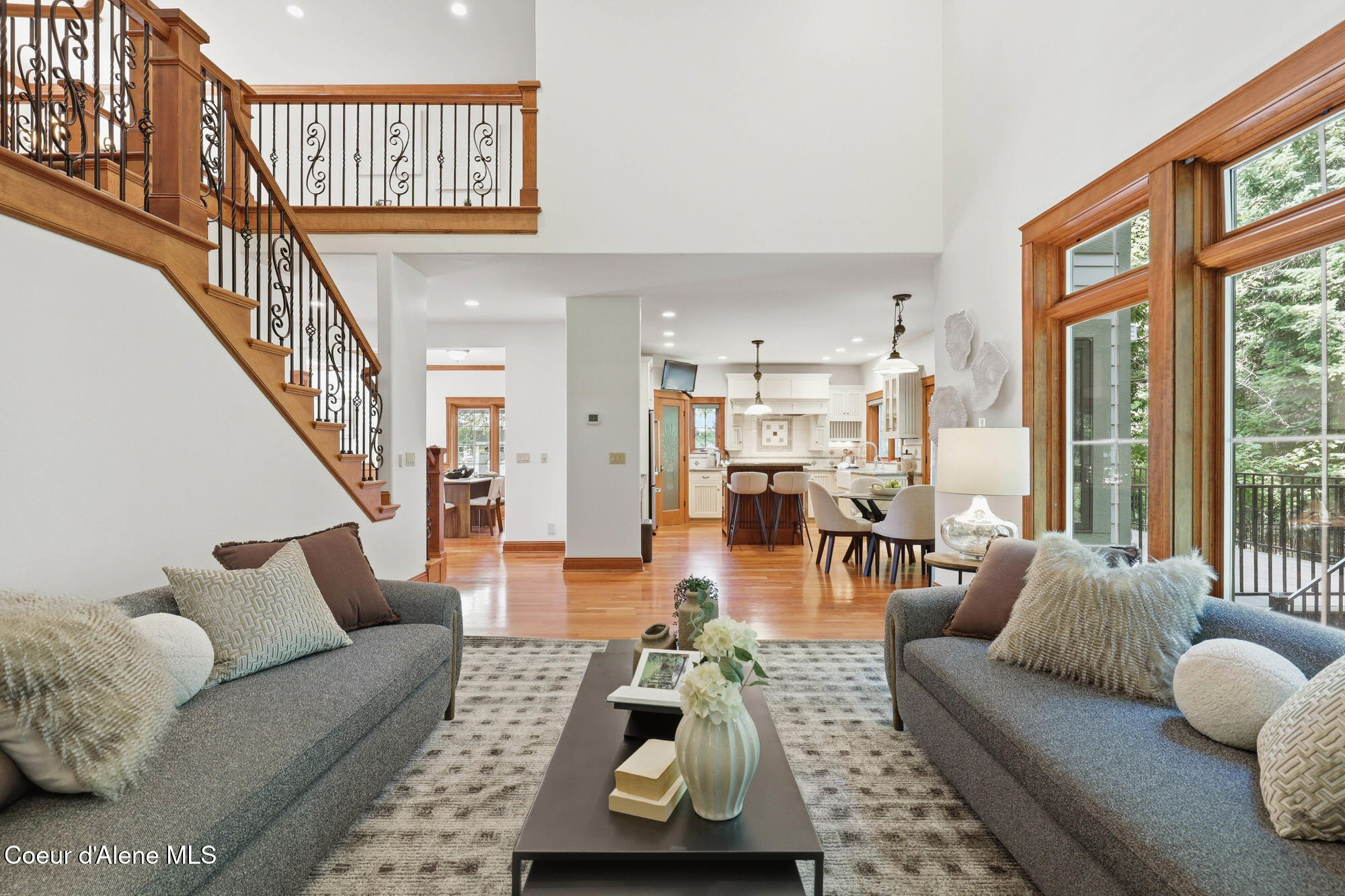 9622 N Country Club DR