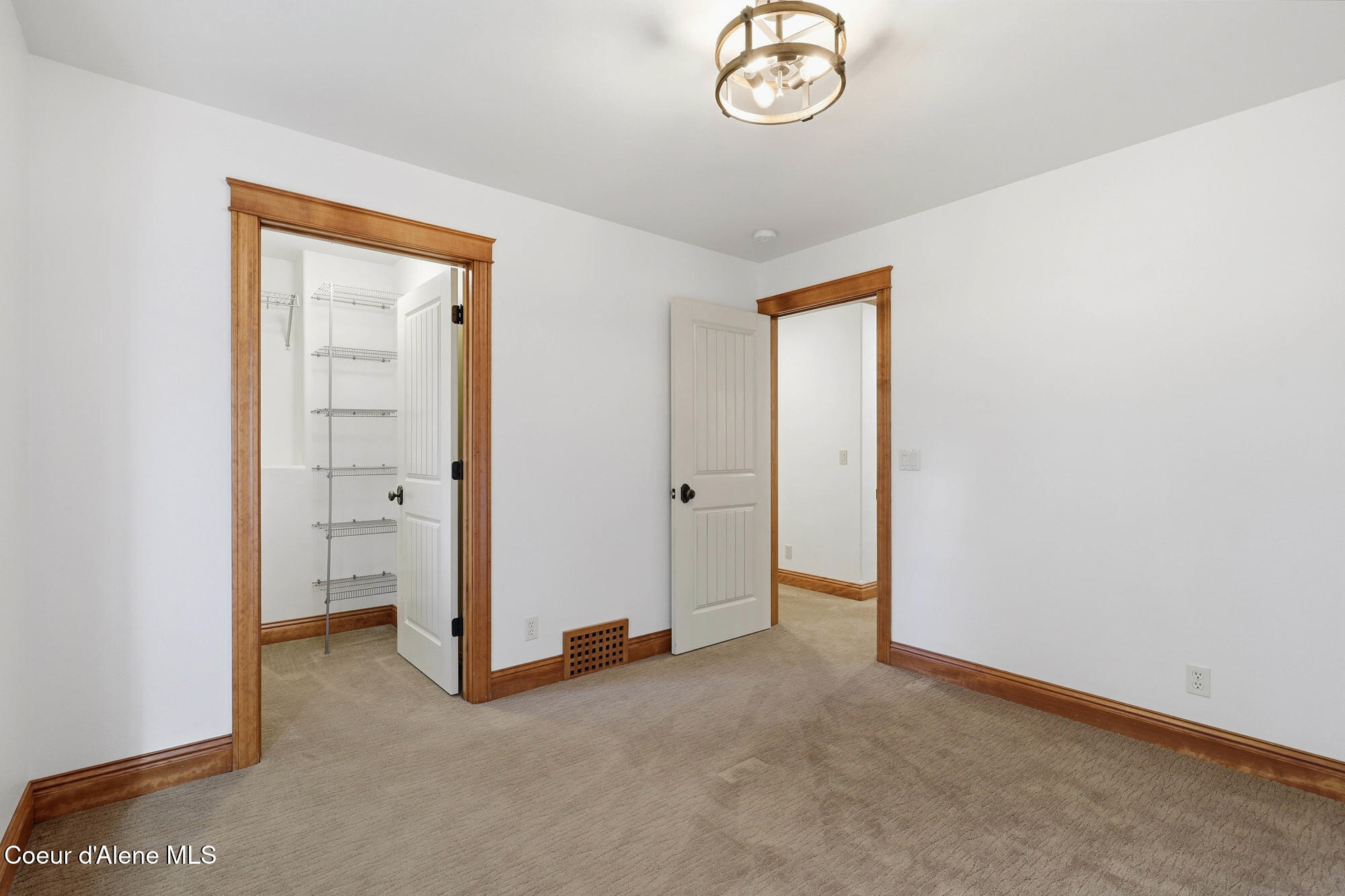 9622 N Country Club DR