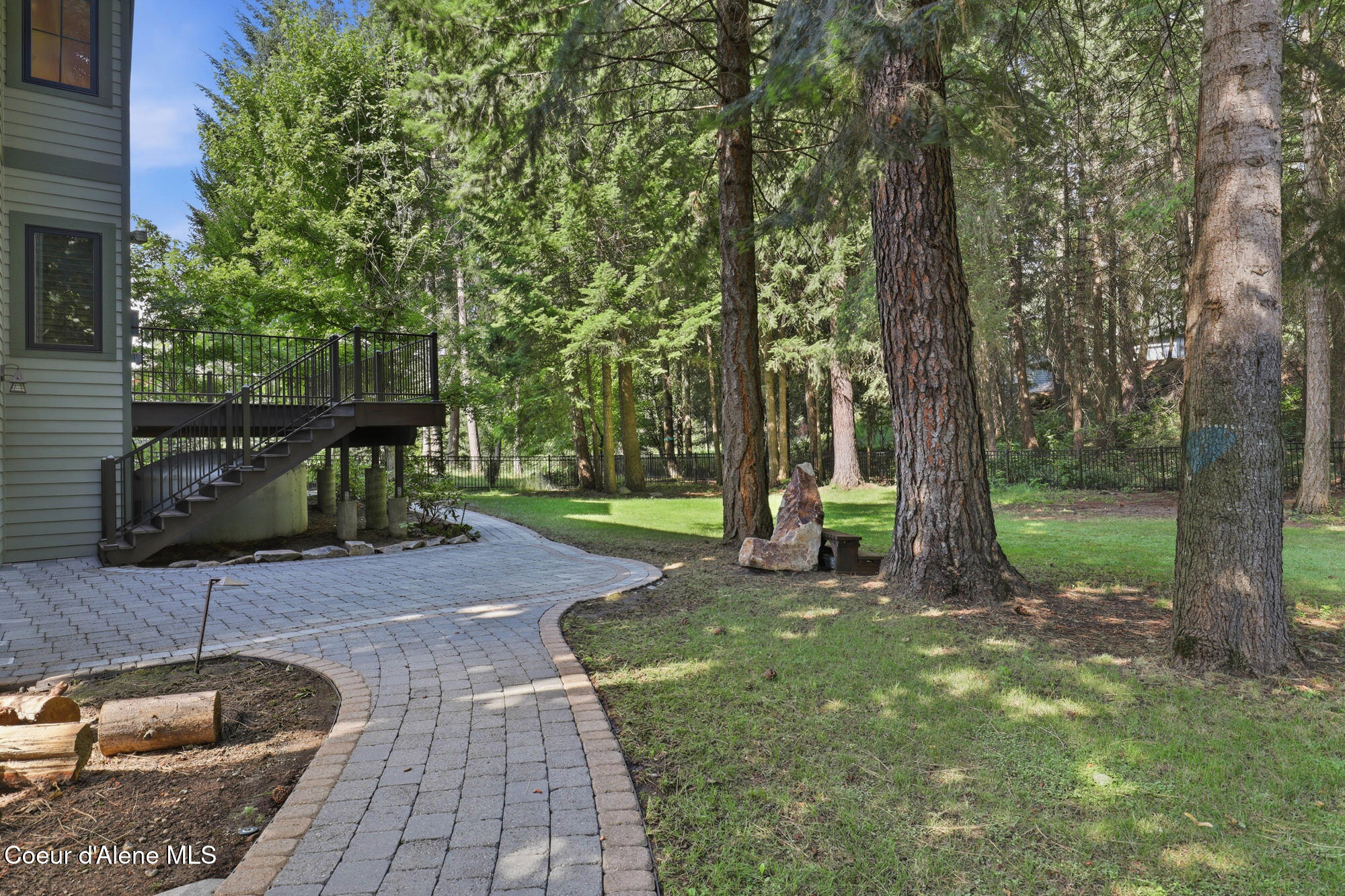 9622 N Country Club DR