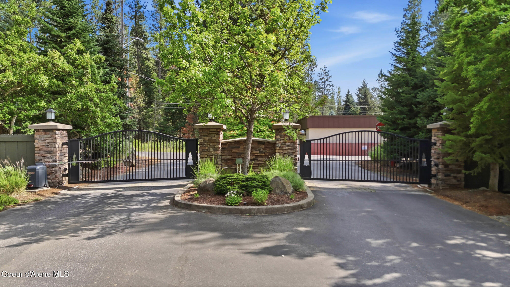 9622 N Country Club DR