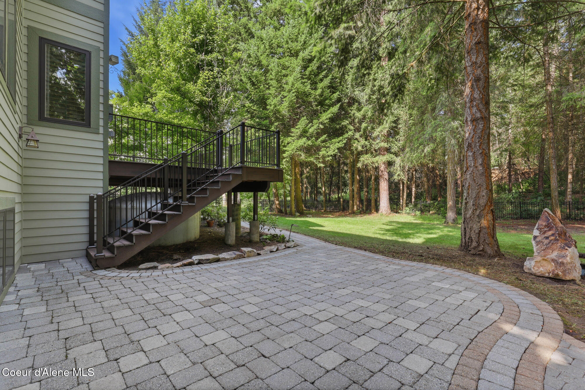 9622 N Country Club DR