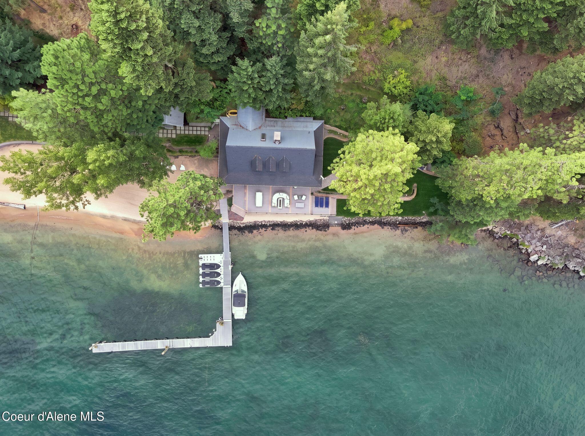 8357 W Coeur d' Alene Lake Shore, Coeur d'Alene