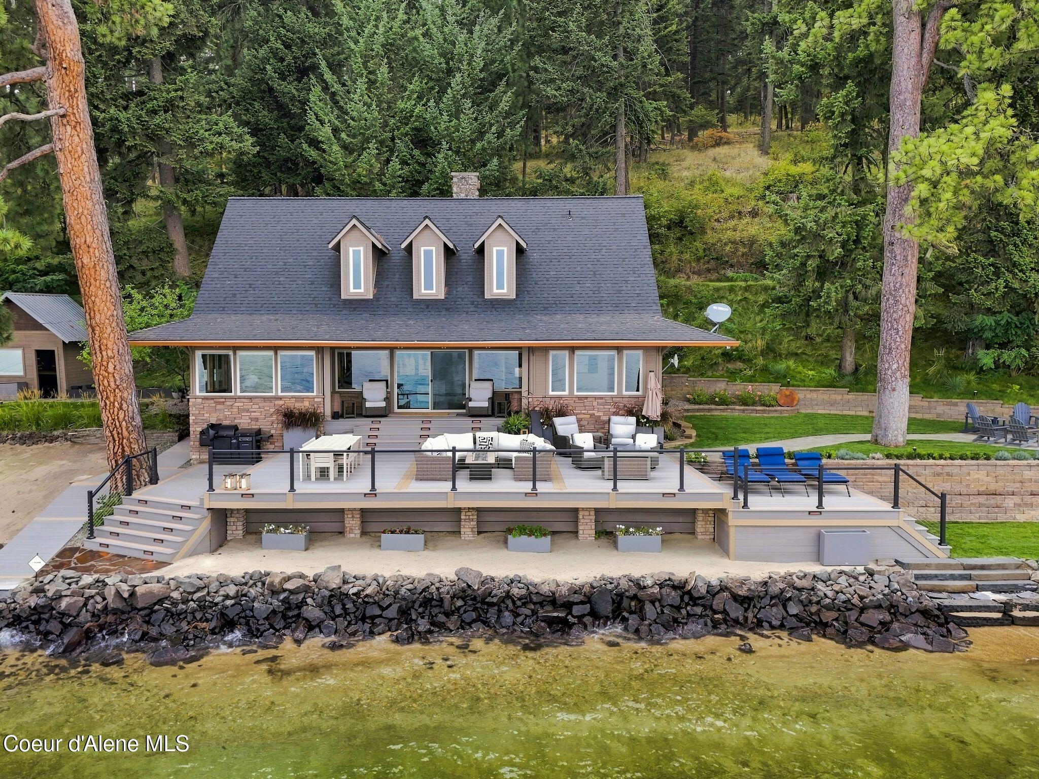 8357 W Coeur d' Alene Lake Shore, Coeur d'Alene